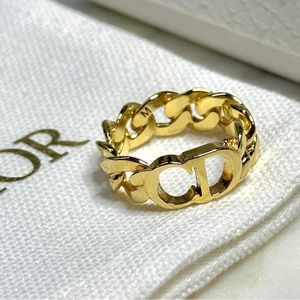 DIOR Danseuse Étoile Ring Size M